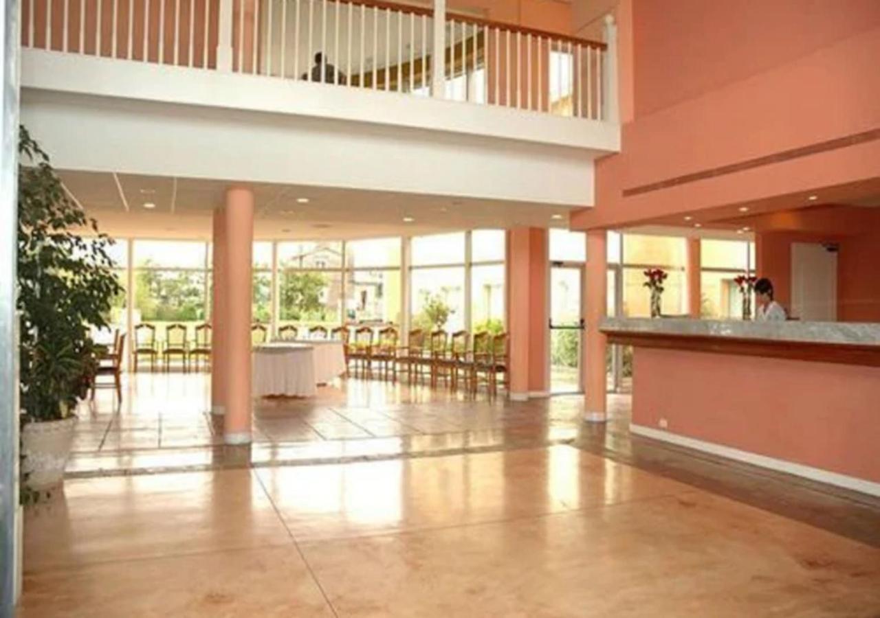 Paradores Austral Bahía Blanca Exterior foto