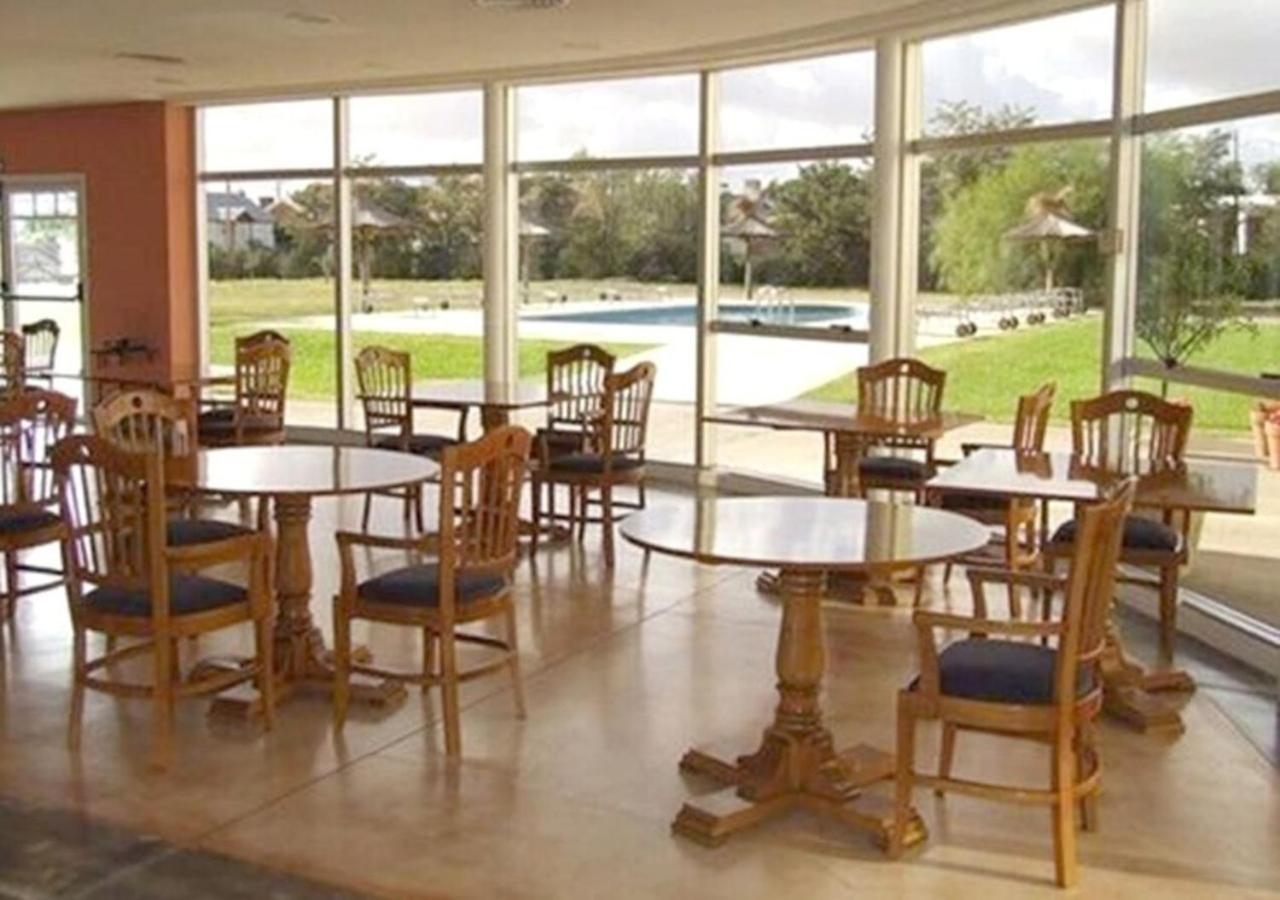 Paradores Austral Bahía Blanca Exterior foto